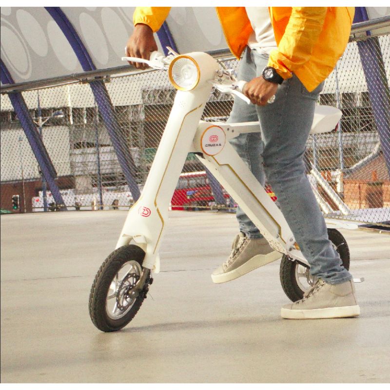 Cruzaa E-Scooter PRO – with Built-in Speakers & Bluetooth